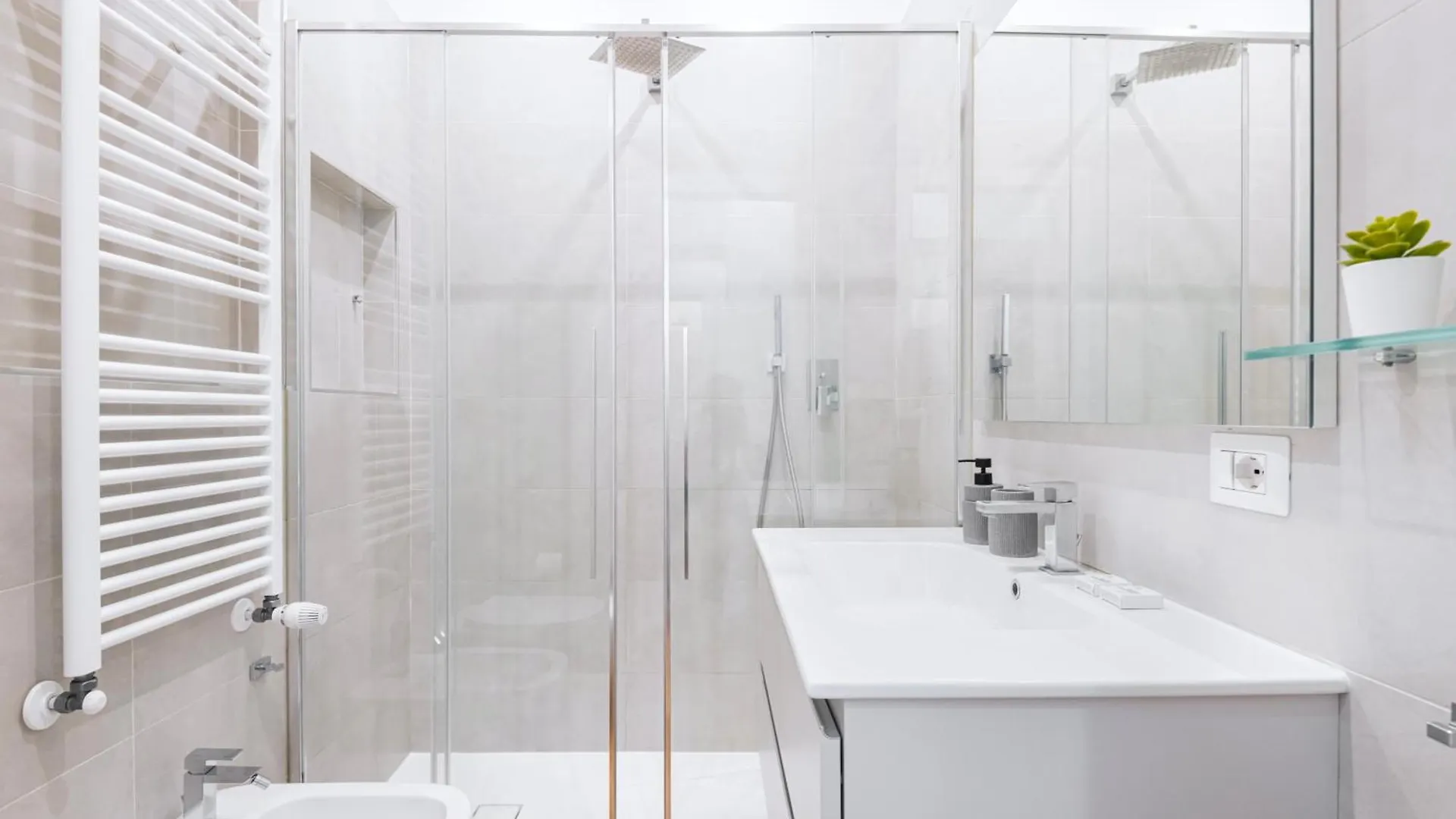 Easylife - Wonderful Residence In Porta Romana Milan