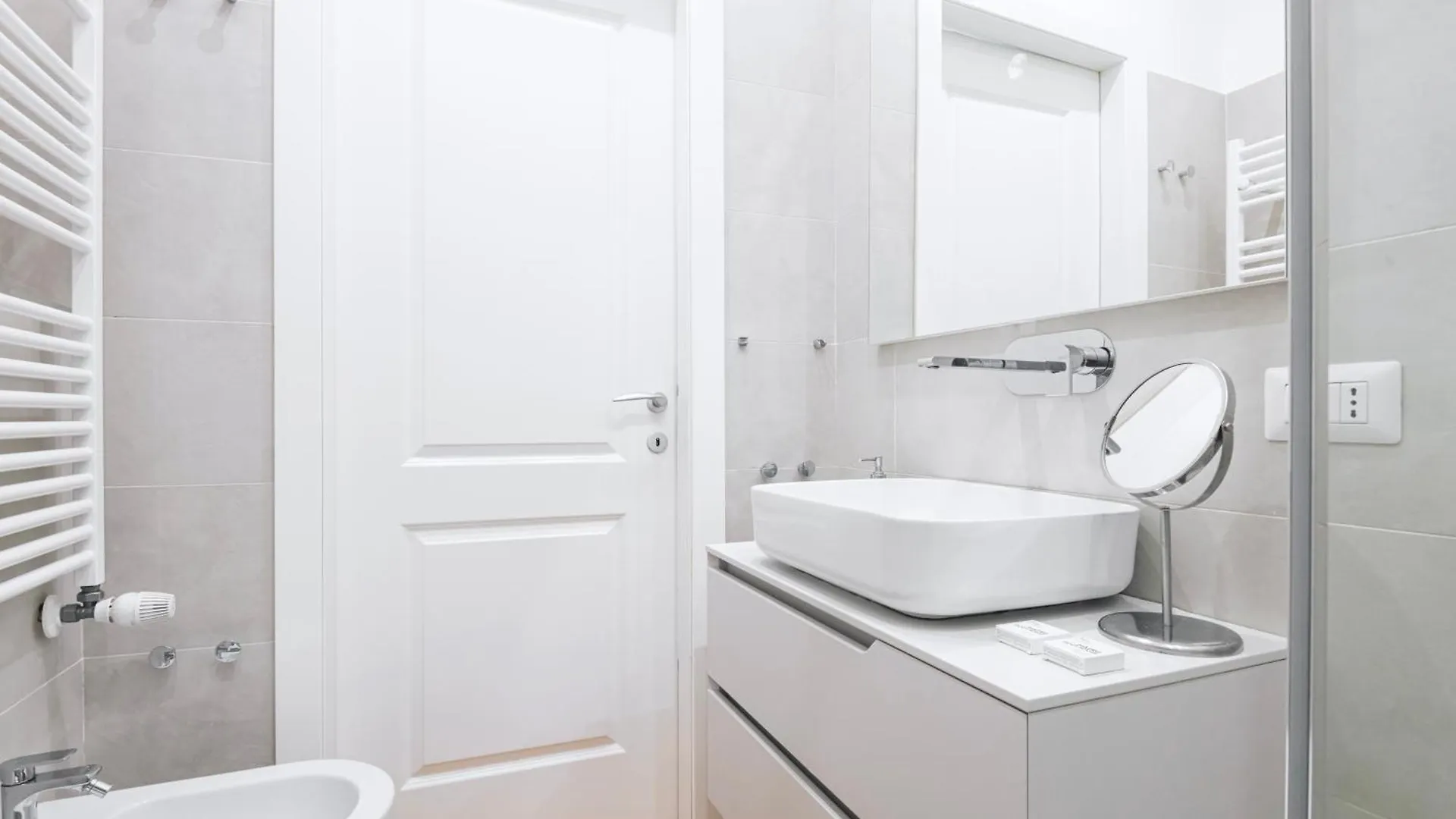 Easylife - Wonderful Residence In Porta Romana Milan